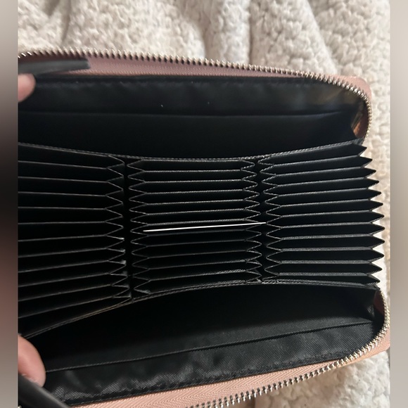 Wallet - Picture 3 of 5